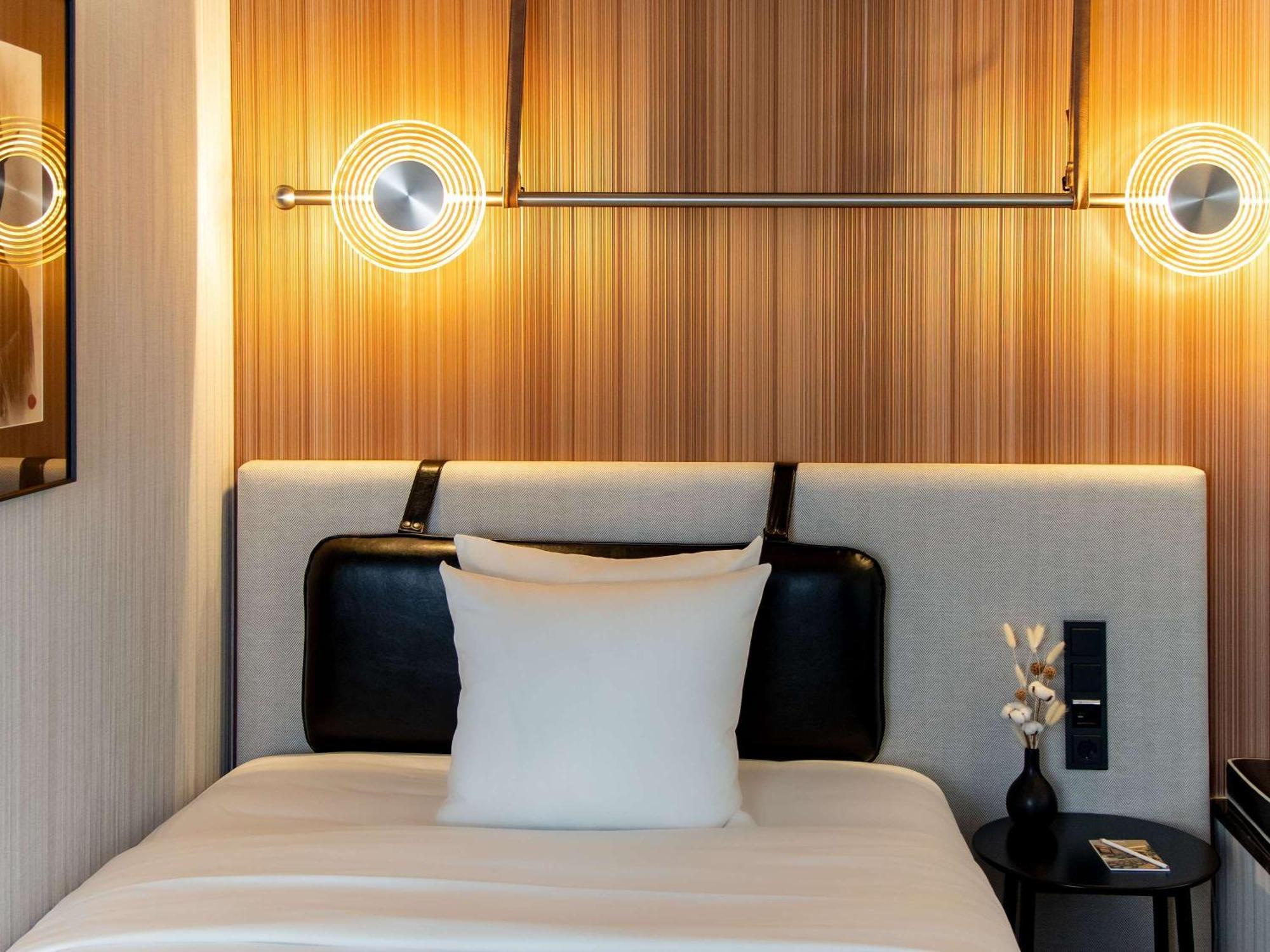 Muze Hotel Dusseldorf - Handwritten Collection מראה חיצוני תמונה